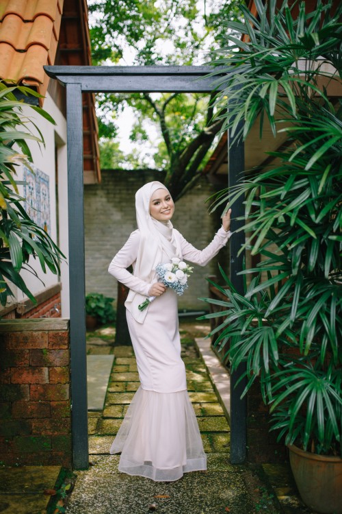 Eloise Kurung Creme