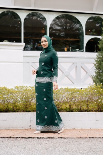 KUNTUM EMERALD GREEN