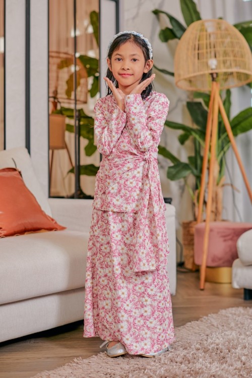 KURUNG SEROJA CHARM PINK KIDS