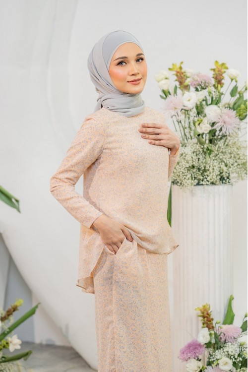 KURUNG AZALEA HONEY LEAF