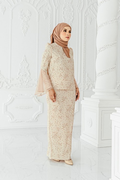 KURUNG SOFEA CARAMEL BEIGE