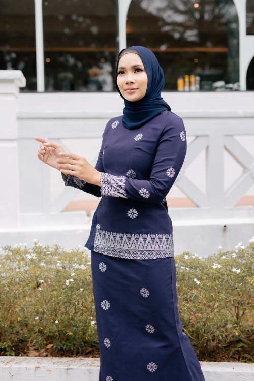 KUNTUM NAVY BLUE