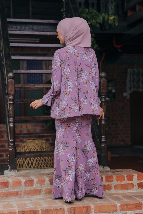 KURUNG MELATI PLUM