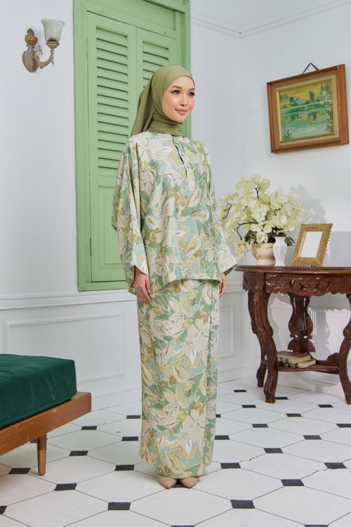 KURUNG ARIA LIME CREME