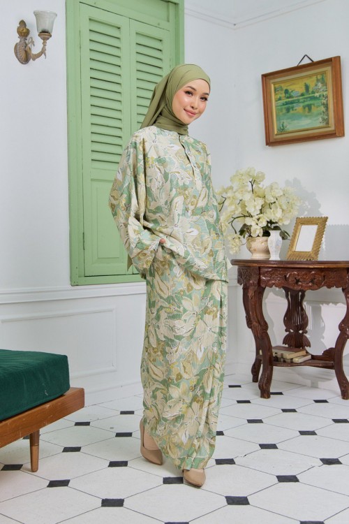 KURUNG ARIA LIME CREME