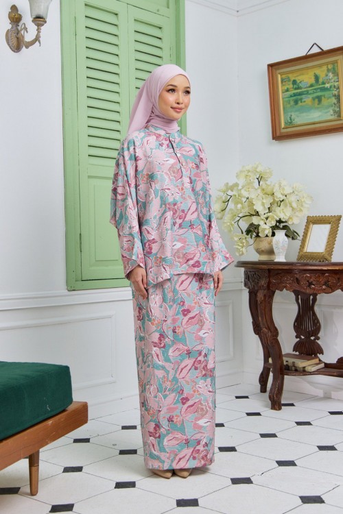 KURUNG ARIA ROSEWATER