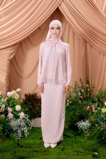 KURUNG LAURA PEONY BLUSH