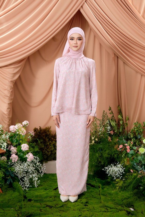 KURUNG LAURA PEONY BLUSH