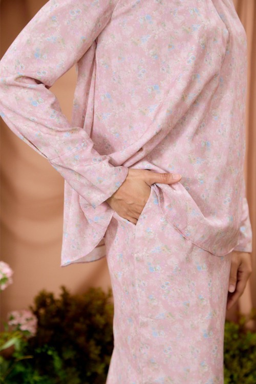 KURUNG LAURA PEONY BLUSH