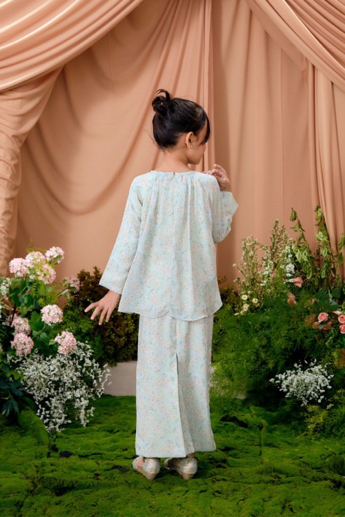 KURUNG LAURA SAGE KISS KIDS