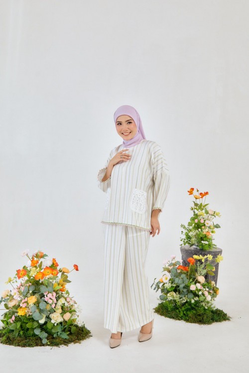 KURUNG AUREA SOLAYCE