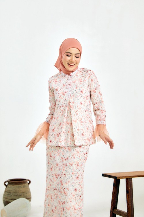 KURUNG KEKWA PEACH BUD