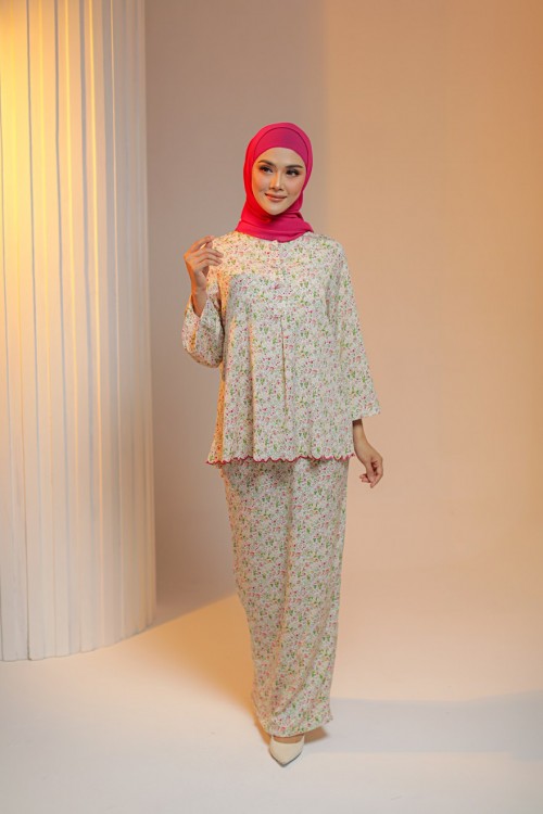 KURUNG MEKAR PUSPITA