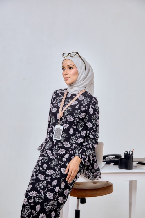 KURUNG AZALEA MOONSHADOW