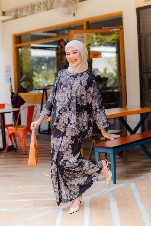 KURUNG DAHLIA CLASSIC NOIR (PRE ORDER)