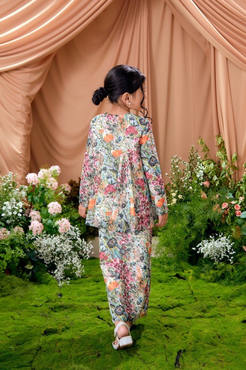 KURUNG AZALEA BLOOM PALM KIDS