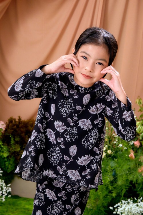 KURUNG AZALEA MOONSHADOW KID