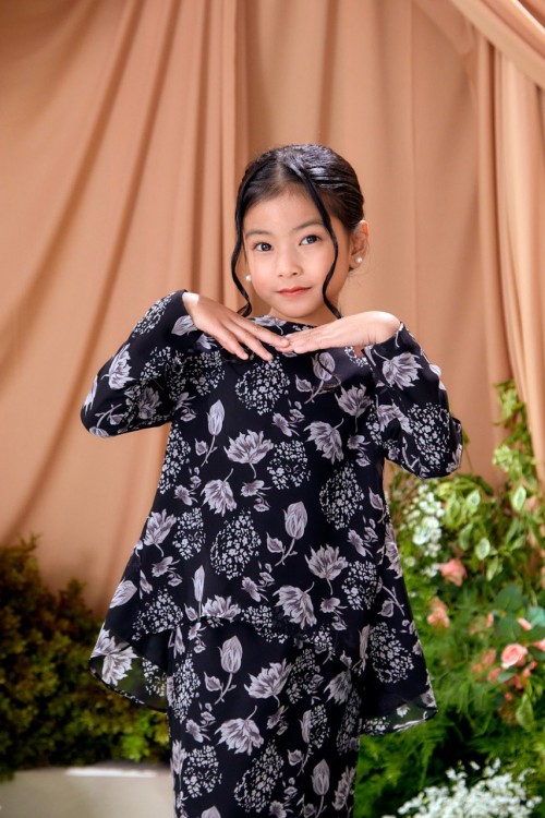 KURUNG AZALEA MOONSHADOW KID