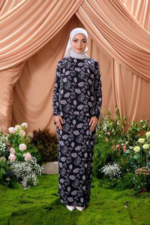 KURUNG AZALEA MOONSHADOW