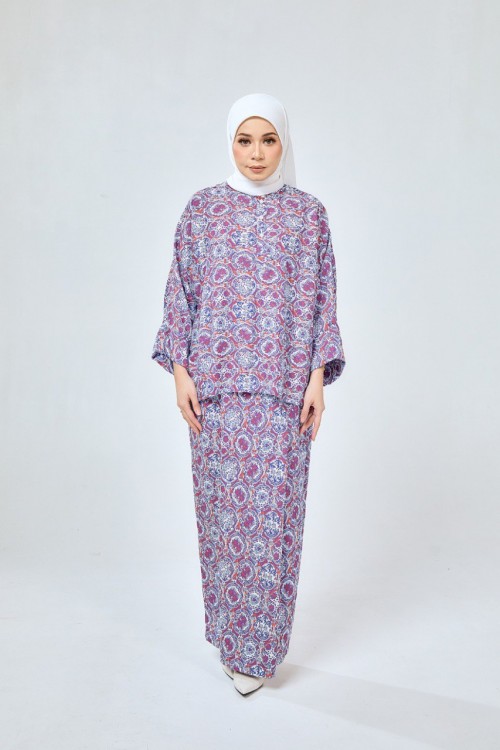 KURUNG ARIA AZURE MOSAIC