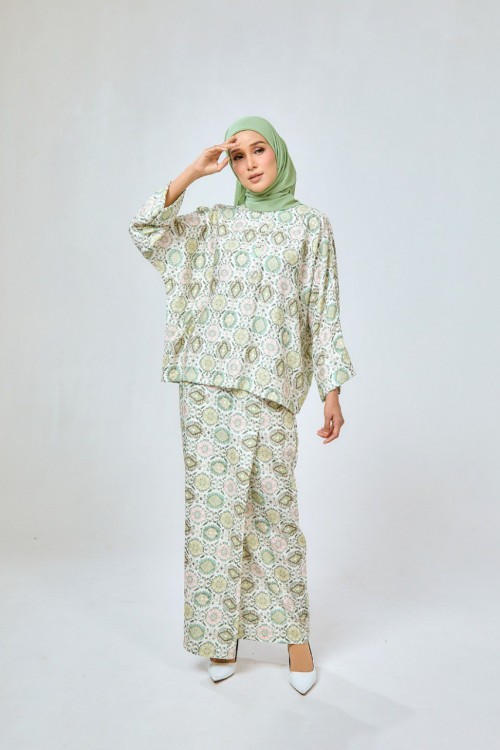 KURUNG ARIA MINT MEDINA