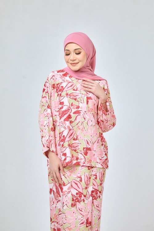 KURUNG ARIA CRIMSONBLOOM