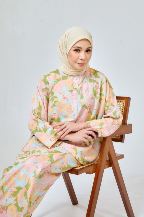 KURUNG ARIA SPRINGVEIL