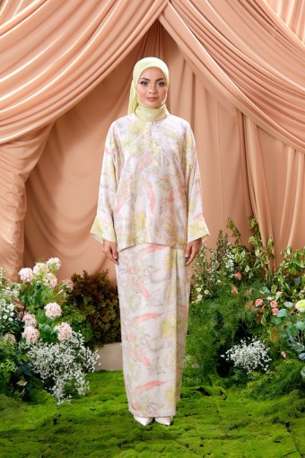 KURUNG ARIA ALMOND LIME