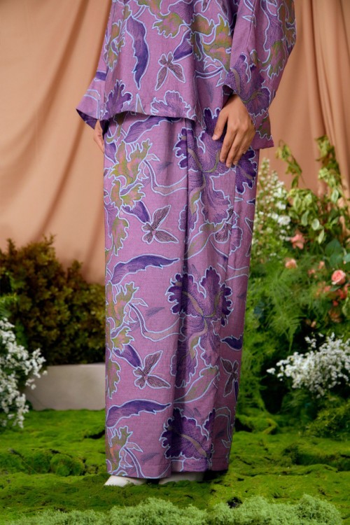 KURUNG ARIA PEARLY GRAPE