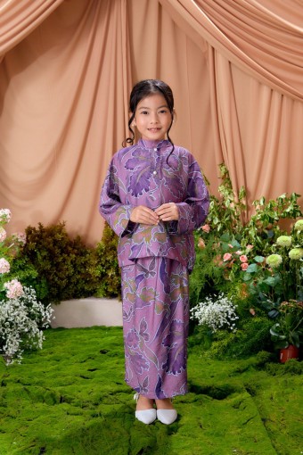 KURUNG ARIA PEARLY GRAPE