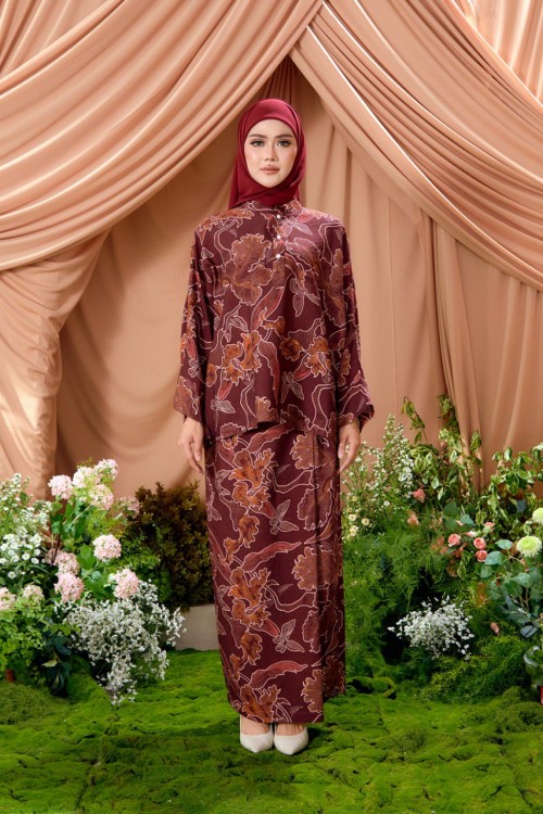KURUNG ARIA PLUM RED