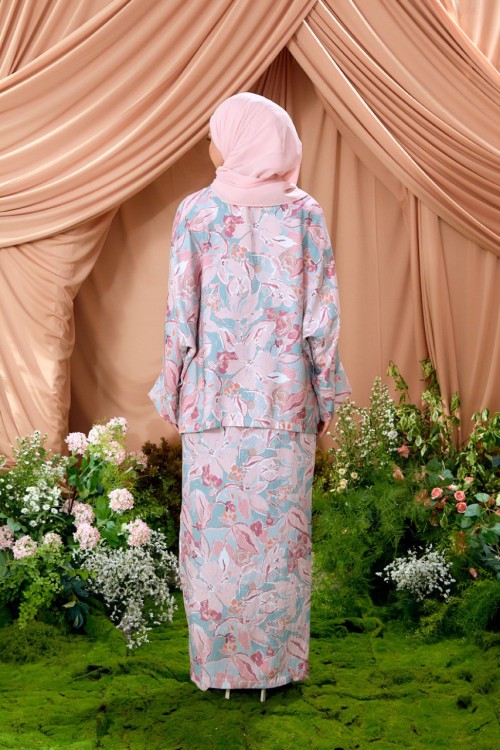KURUNG ARIA ROSEWATER