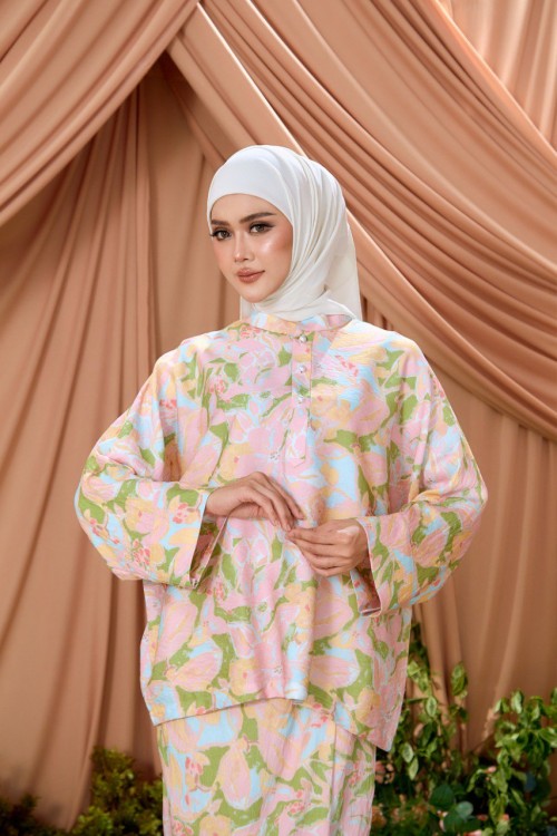 KURUNG ARIA SPRINGVEIL
