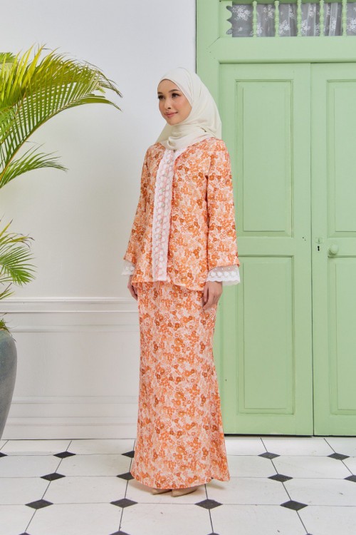 KURUNG GISSELLE SIREH PINANG