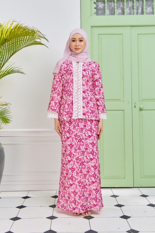 KURUNG GISSELLE TANJUNG MAWAR