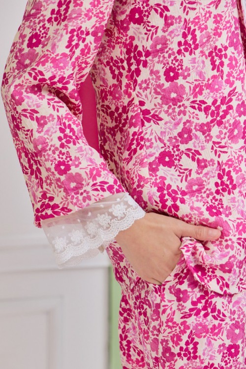 KURUNG GISSELLE TANJUNG MAWAR