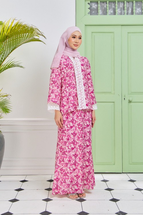 KURUNG GISSELLE TANJUNG MAWAR