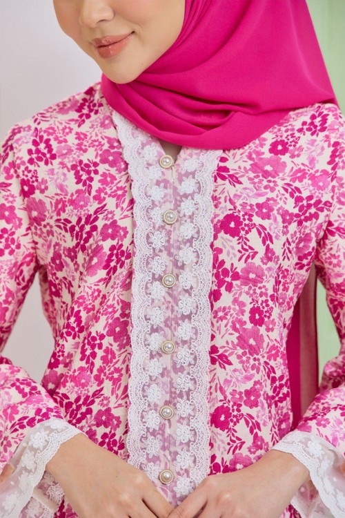 KURUNG GISSELLE TANJUNG MAWAR